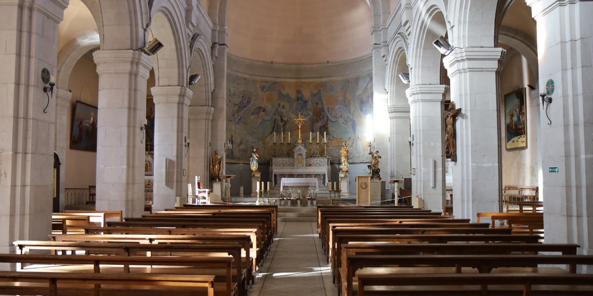 Église Saint-Michel à Cassis - Anett Stations Classées