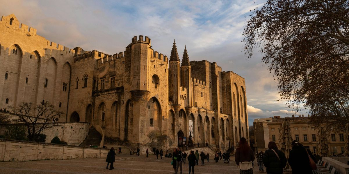 Palais des Papes à Avignon - Stations Classées